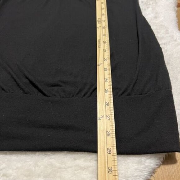 American Rag Womens Black Short Sleeve Cold Shoulder Top V Neck Size Medium USA - Picture 12 of 12